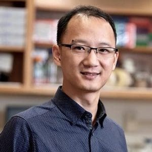 Dr. Huang wins the Dreyfus Award