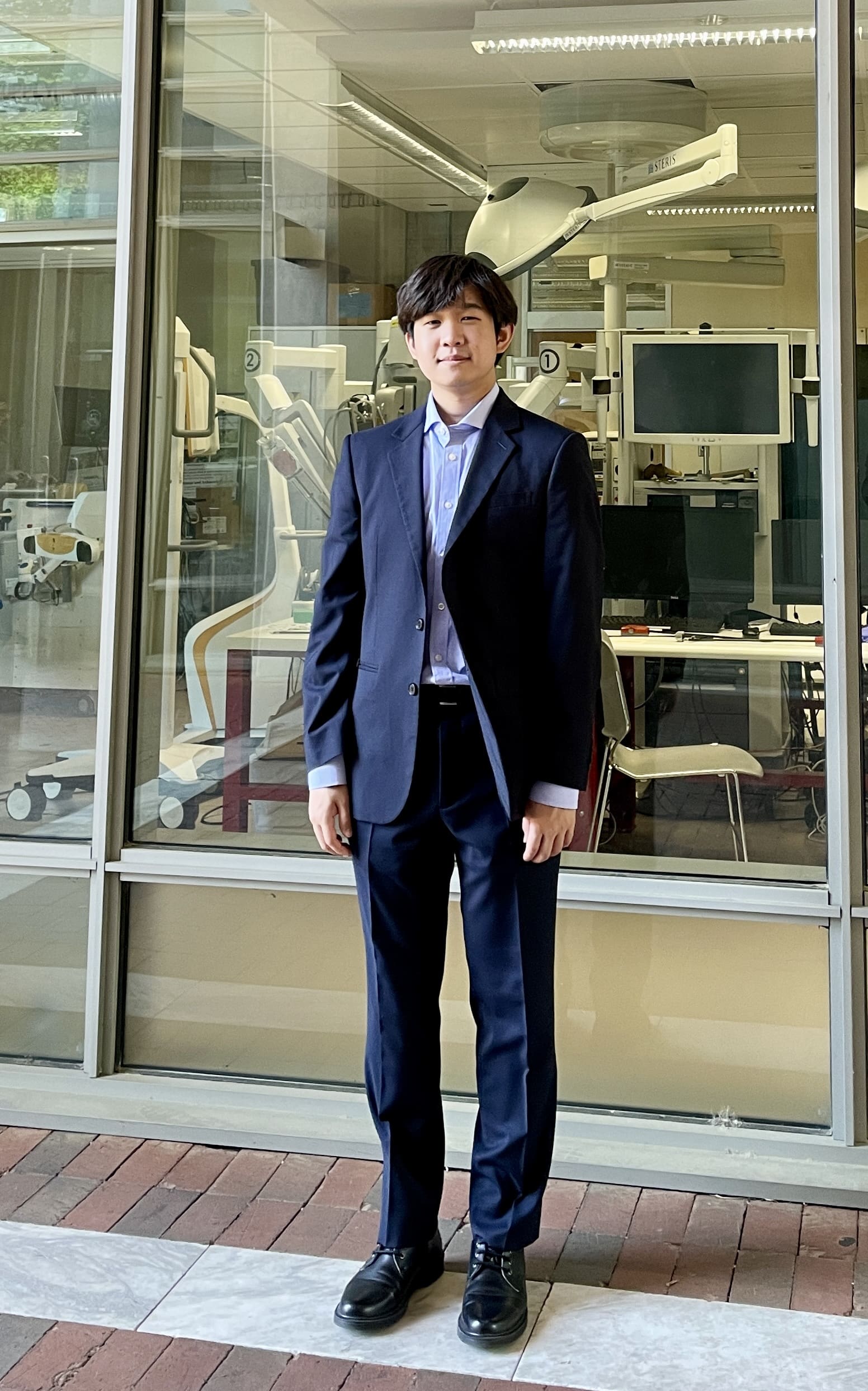 Photo of Woo Jin Choi, the 2024 Glushko Undergraduate Award Recipient