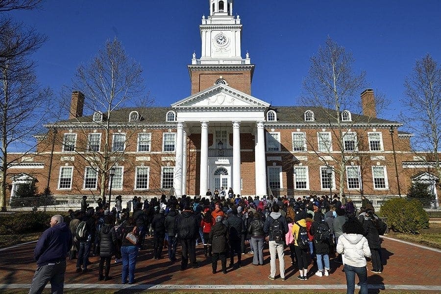 International Studies Students Coordinate Walk-Out to Protest Gun Violence