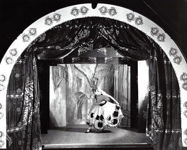 Decades of Change: Alice Garrett and the Theatre, 1900-1952