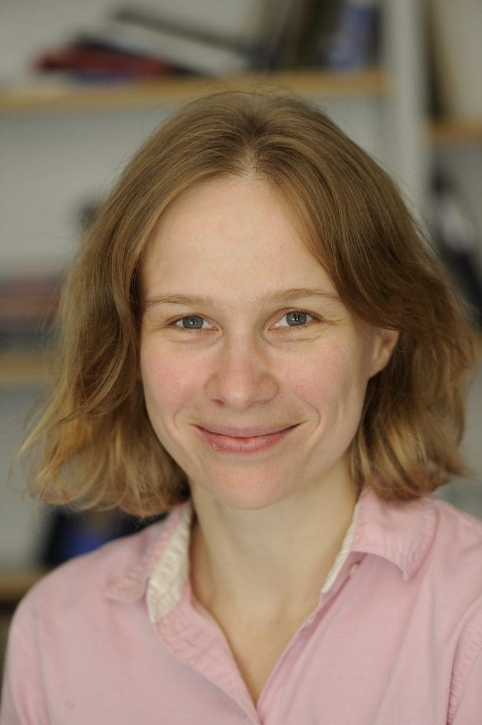 Nadia Zakamska Wins 2014 Pierce Prize for Astronomical Excellence